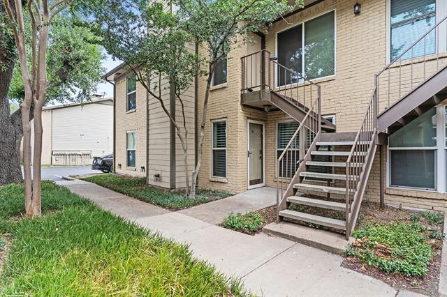 Building Photo - 10650 Steppington Dr