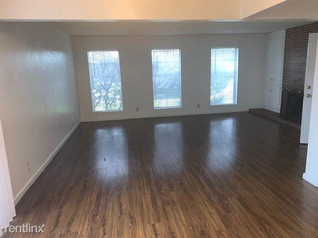 Building Photo - 2 br, 1 bath Triplex - 6425 Alturas Avenue