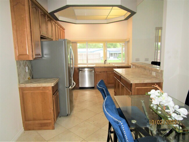 Foto del edificio - 7205 Hibiscus Rd