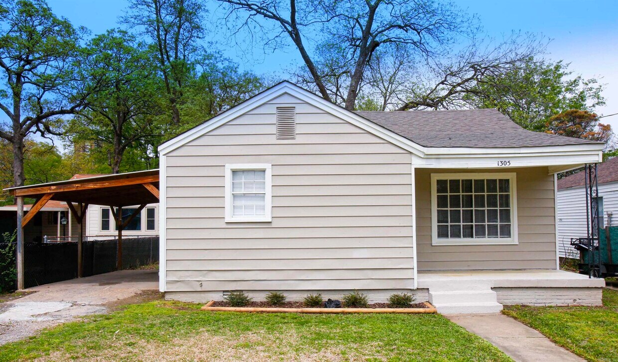 Foto principal - 1305 W 21st St