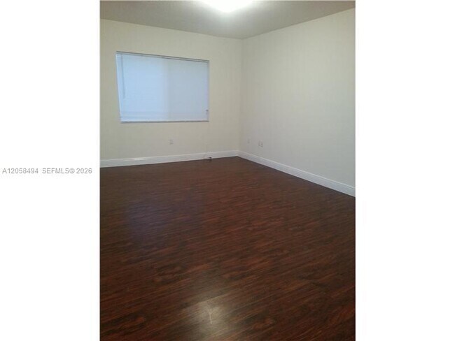 Foto del edificio - 2931 Sheridan Ave