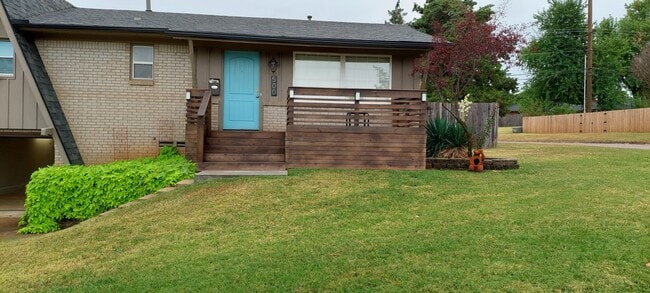 Building Photo - 500 Ridgecrest Rd