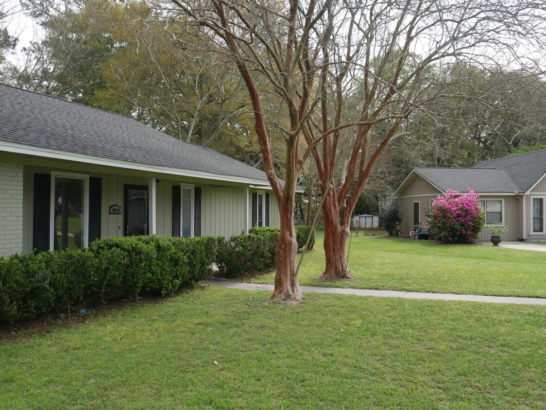 Foto principal - Beautiful ranch style home