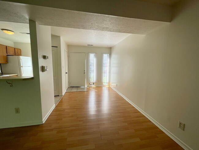 Foto del edificio - Great location!