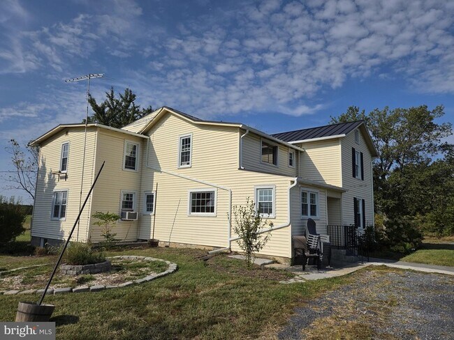 Foto del edificio - 968 Double Church Rd