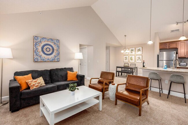 Building Photo - 740 Zumstein Ln