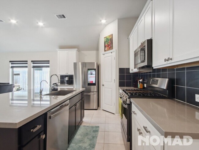 Foto del edificio - 4 Bedroom Single Family Home in Richmond
