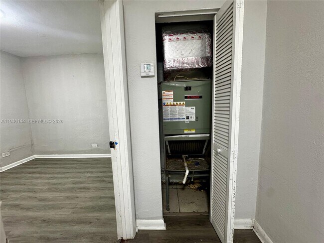 Foto del edificio - 529 SW 3rd St