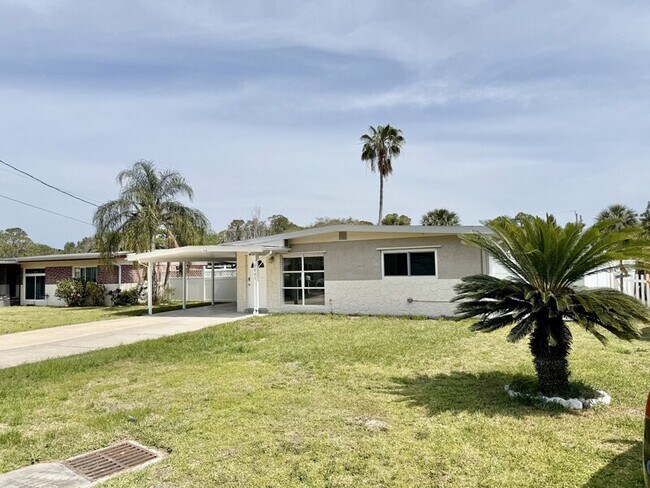Foto del edificio - 5045 Osprey Ln