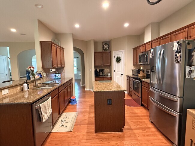 Building Photo - 302 Toto Ct