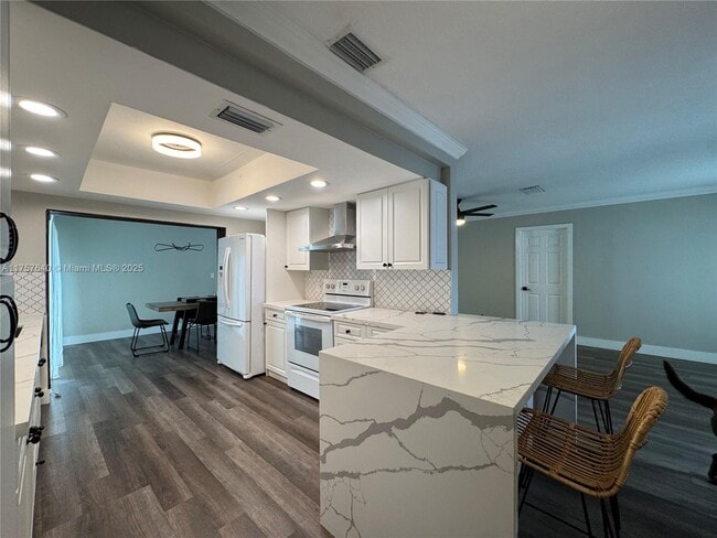 Foto del edificio - 2631 NW 94th Ave
