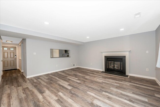 Building Photo - 214 Ashfield Ct