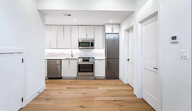 kitchen - 2905 Georgia Ave NW
