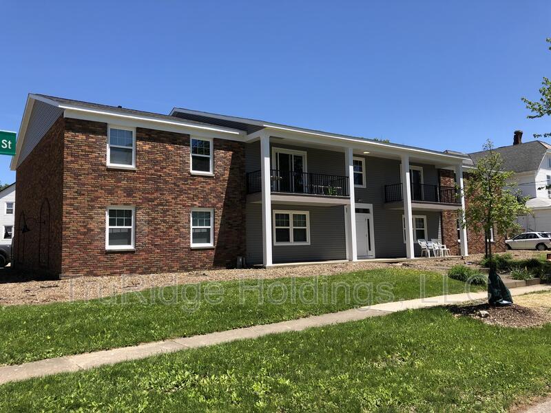 331 W Washington St, Medina, OH 44256 Condo for Rent in Medina, OH