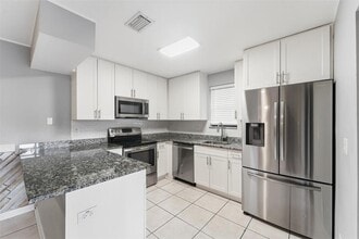 Building Photo - 2501 NW 99th Ave