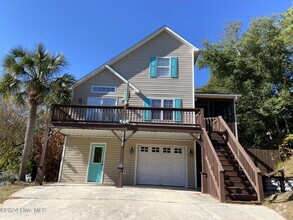 Building Photo - 311 Cape Lookout Loop