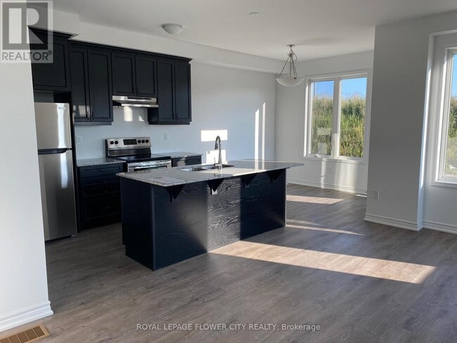 Building Photo - 210 Histand Trl