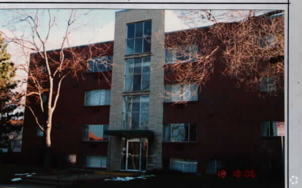 Building Photo - Imperial House Apartments