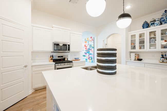 Building Photo - 5401 Constitution Ave