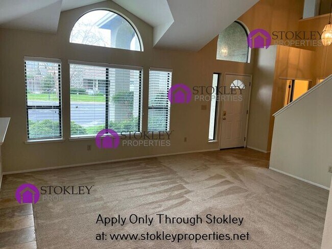 Foto del edificio - 1633 Lindbergh Dr