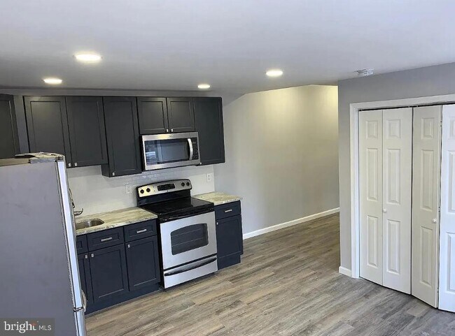 Foto del edificio - 4428 Parrish St