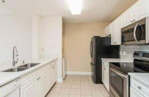 Building Photo - 1200 Town Center Dr
