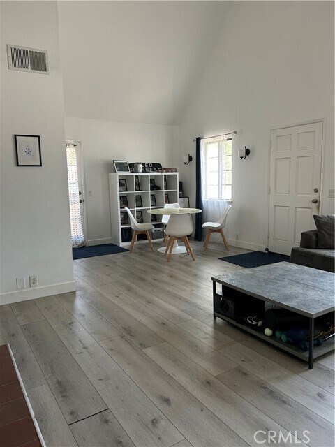 Foto del edificio - 11300 Foothill Blvd