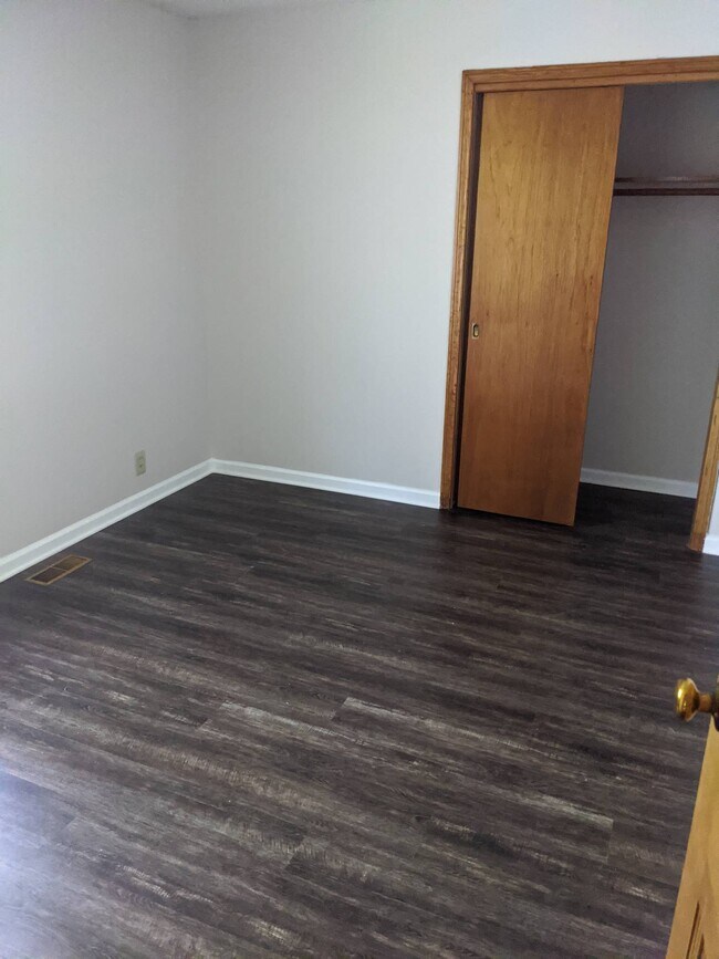 Foto del edificio - 3915 Brookville Rd