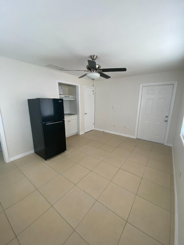 4962 Viceroy St Unit 4, Cape Coral, FL 33904 Room for Rent in Cape