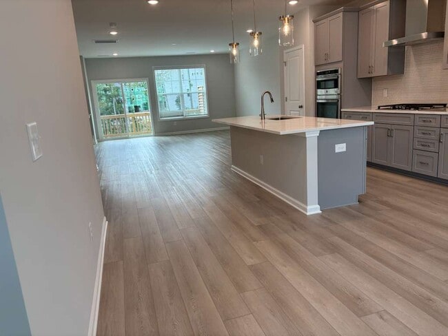 Foto del edificio - 2709 Hunter Woods Dr