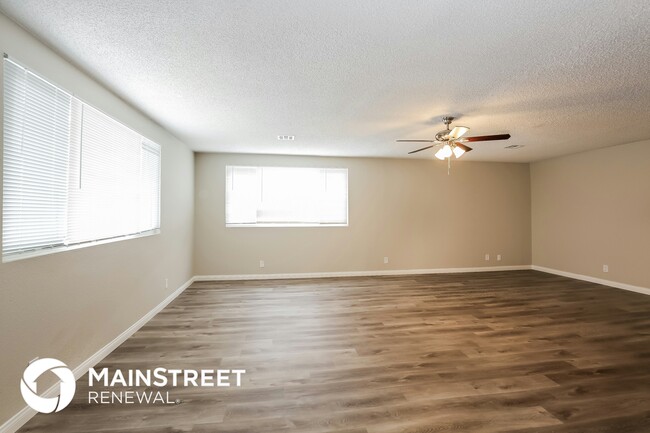 Foto del edificio - 4334 Cloverdale Ave