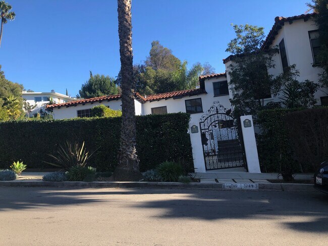 Entry - 3116 Benda St