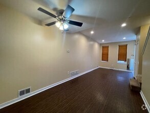 Building Photo - 444 Trenton Ave