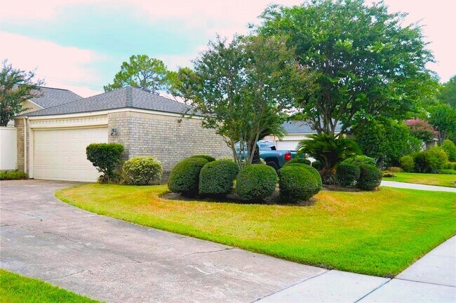 Foto del edificio - 1310 S Kirkwood Rd