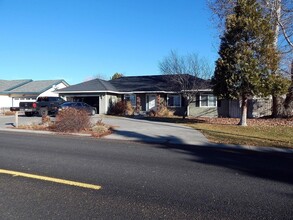 Building Photo - 6407 Harlan Dr