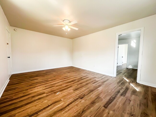 Foto del edificio - 713 Robbins St