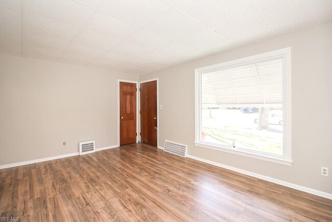 Building Photo - 20609 Hansen Rd