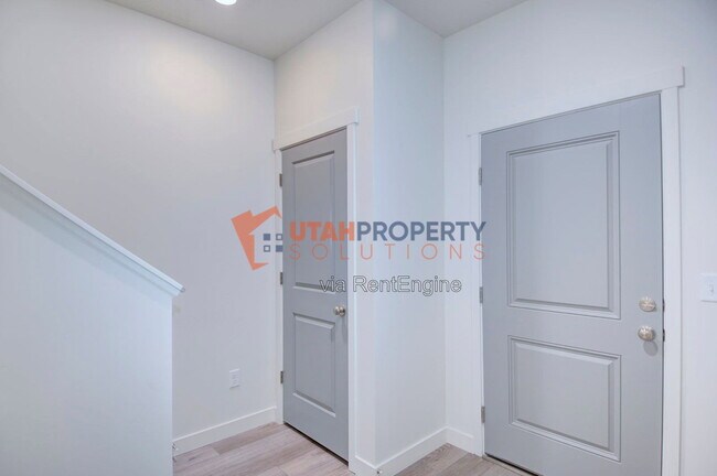 Foto del edificio - 964 W 500 S