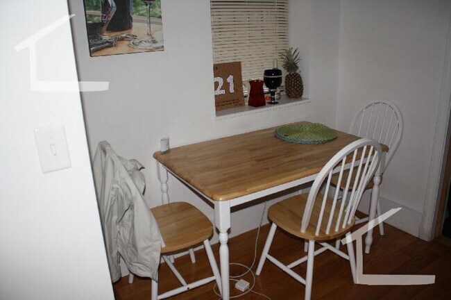 Foto del edificio - 4Br/1Bth apartment in Boston! Great location! Laundry in UNIT!