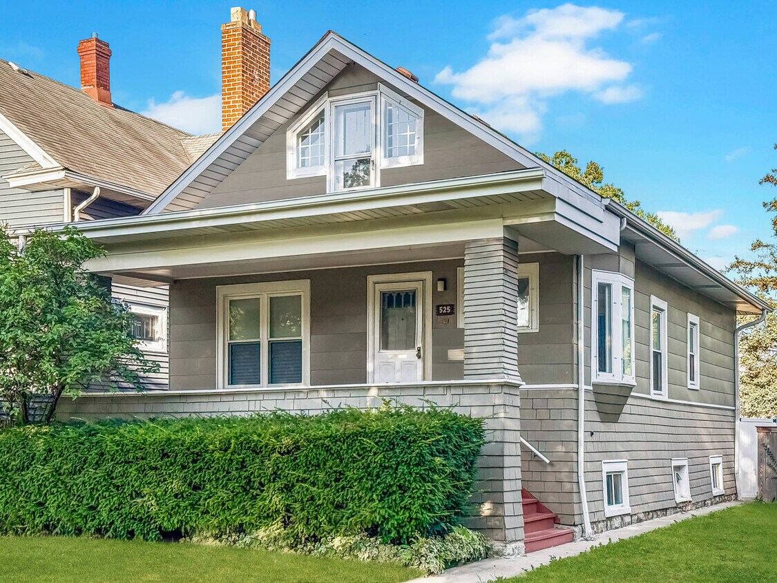 Primary Photo - 525 N Taylor Ave
