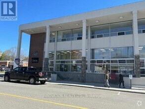 Building Photo - 3-292 CENTRE St