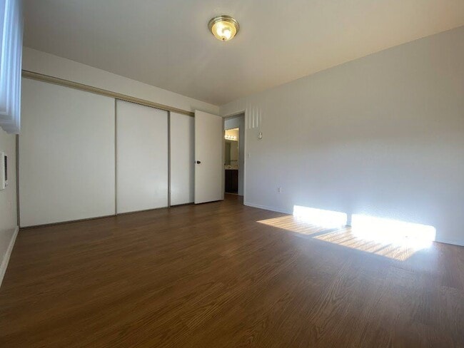 Foto del edificio - 2487 NE Kerr St