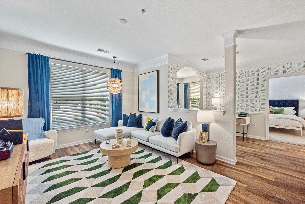 Hideaway at Greenbrier Apartments in Chesapeake, VA