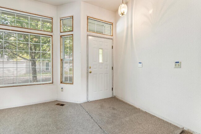 Foto del edificio - 2256 N Pawnee Ln