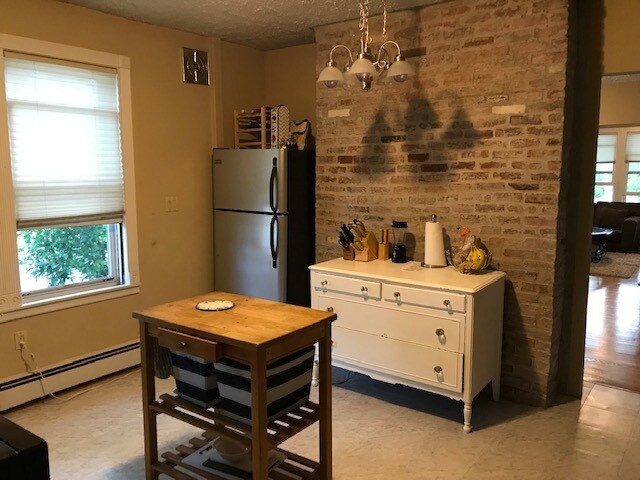 Awesome WeHa Center Location!!! - 43 Whitman Ave