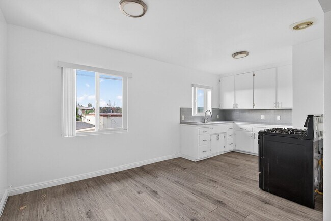 Foto del edificio - 216 E Burnett St