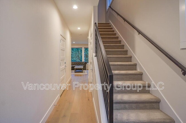 Foto del edificio - 6604 NE 107th St