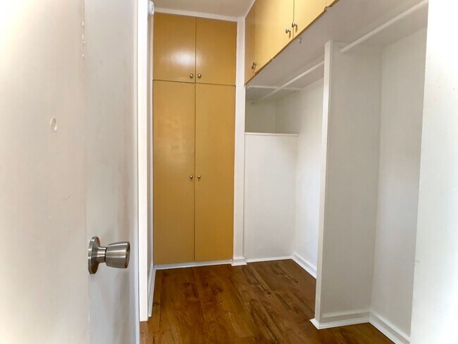 Foto del edificio - 3340 Campbell Ave