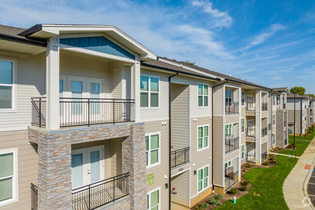 Building Photo - Lone Oak Meadows