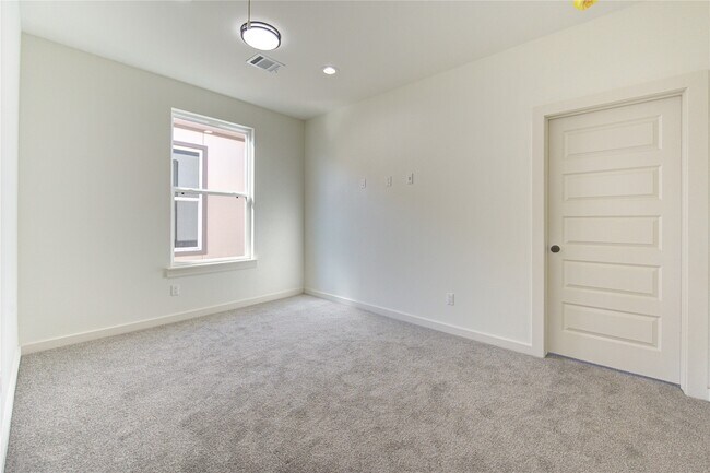 Foto del edificio - 2920 El Fenice Ln